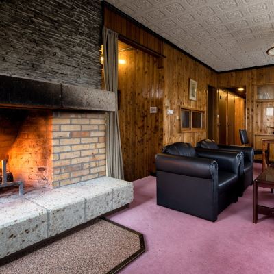 ゲストルーム(ベッド4台)(浴室) 清泉寮 クーポン