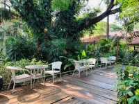 Tree House Hotel