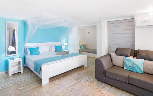 带露台的高级海景一室公寓