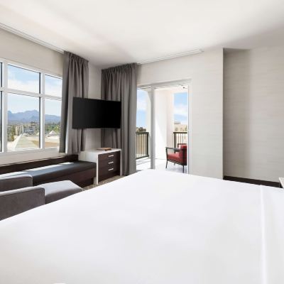 One-Bedroom King Suite with Balcony DoubleTree by Hilton Tucson Downtown Convention Center Promo Code