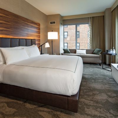 市區景轉角特大床房 格芮精選波特蘭特希爾頓酒店優惠