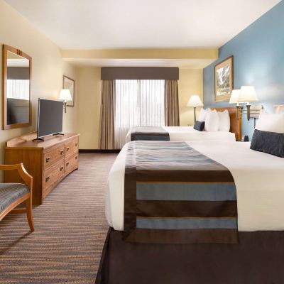 2 Queen Beds, Mobility/Hearing Impaired Accessible Room, Non-Smoking Wingate by Wyndham Denver Tech Center Promo Code