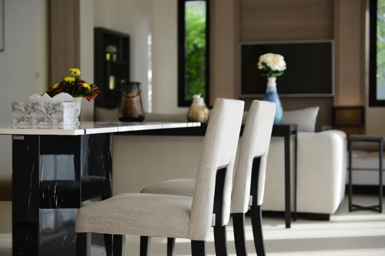 ห้องสวีทแบบสองห้องนอนพร้อมสระว่ายน้ำส่วนตัว