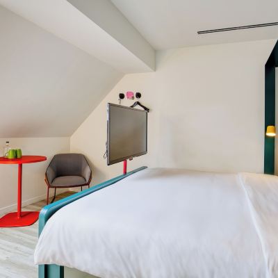 Small Double Room B&B Hotel Brussels Centre Louise Promo Code