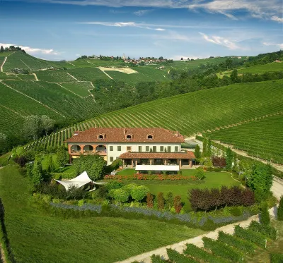 Cascina Baràc Hotels in 