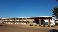 Plains Motel Hotel a 