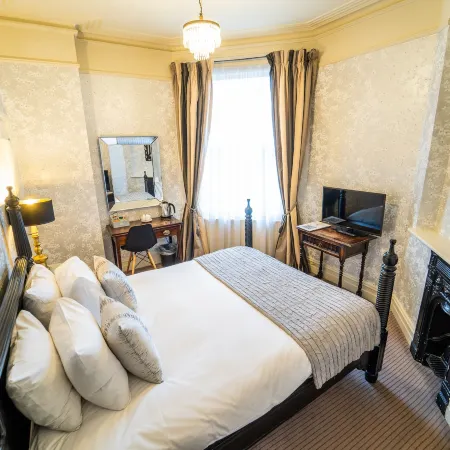 Brooks Guesthouse Bath Отели в г. Бат