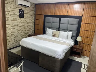 BRICK ROCK HOTEL AND SUITES Hotels in 