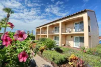 La Fiesta Ocean Inn & Suites