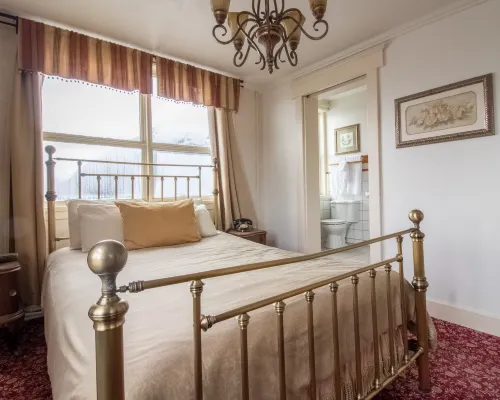 Van Gilder Hotel Hotels in Seward