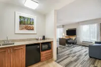 Hampton Inn & Suites Tulare
