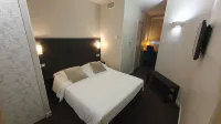 Ruthenium Hotel