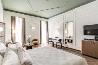 Palazzo San Gottardo Lake Como, a Radisson Collection Отели в г. 