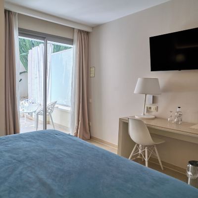 Family Triple Room Hotel Omnium Promo Code