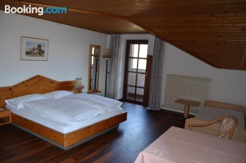 带阳台的三人房