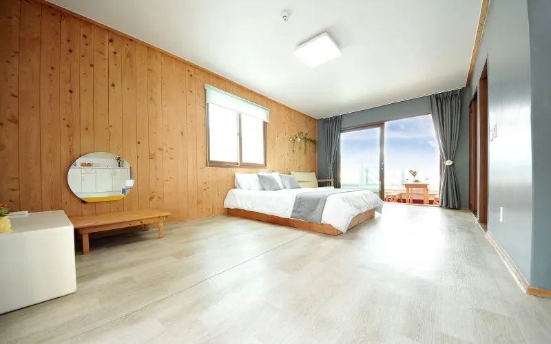Tongyeong Happy Sea Pension - 광도면