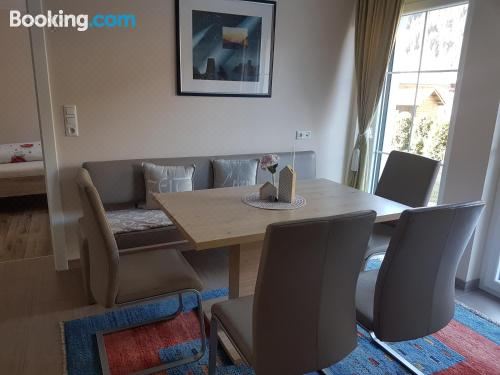 园景两卧室公寓