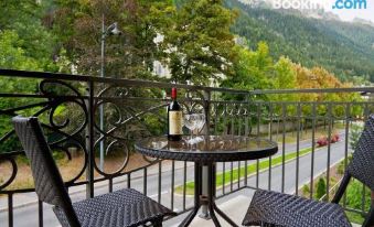 Apartment Staddon - Alpes Travel - Central Chamonix - Sleeps 4-6