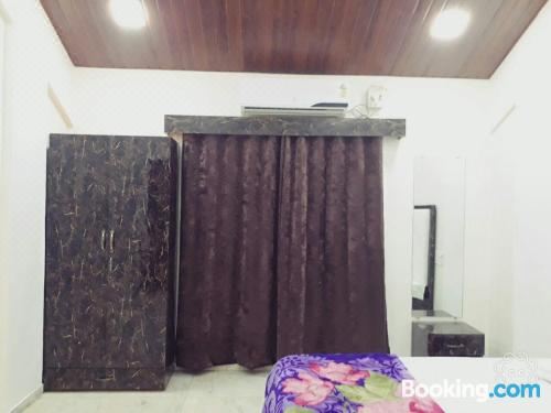 两卧室泳池别墅