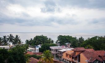 Marine Tourist Guest House at Negombo Beach