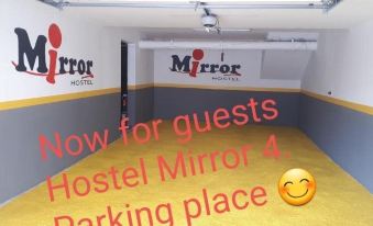 Hostel Mirror