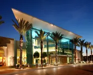 Hampton Inn & Suites Orlando Airport @ Gateway Village Отели в г. 
