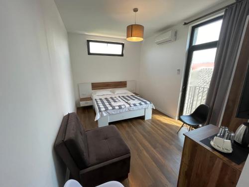 双人房（带独立浴室）