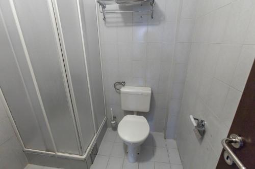 双人间（2位成人+1位小童）