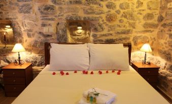 Stoes Traditional Suites
