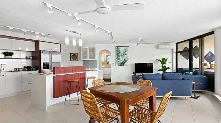 ケアンズ アクエリアス 食事・レストラン