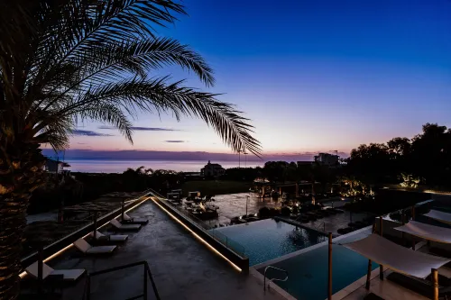 Cavo Zoe Seaside Hotel