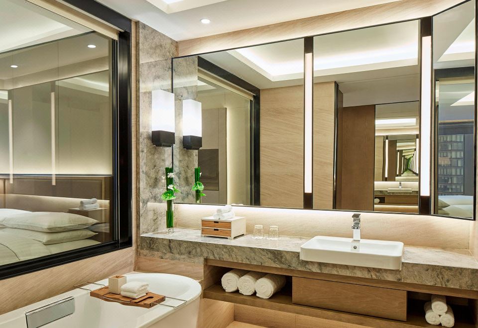 豪华江景大床房