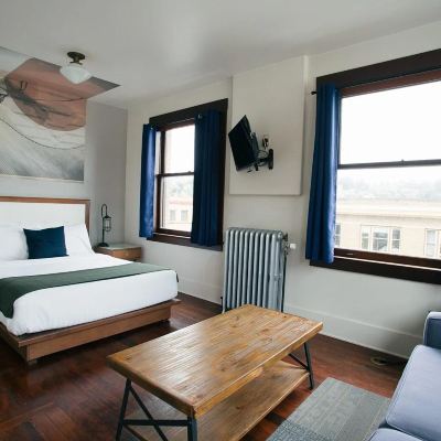 Standard Room Selina Commodore Astoria Promo Code