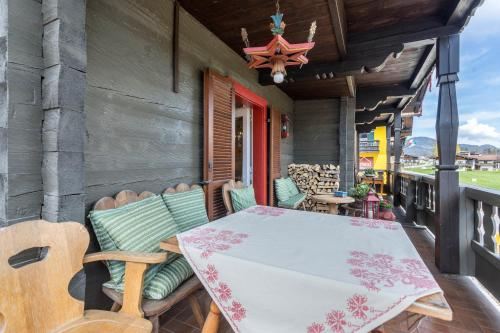 高级一卧室带阳台公寓