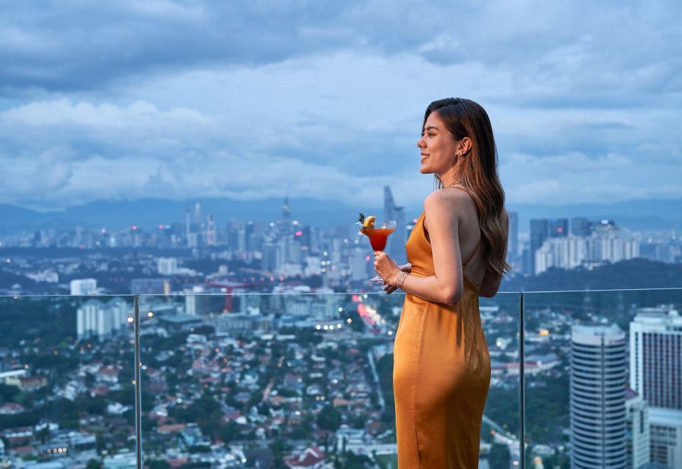 行政豪华特大床房