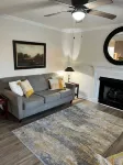 CENTRALLY LOCATED - 4 bedroom- Hancock House - Pet Friendly. 1 gig internet.