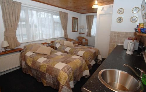 家庭间 - 带淋浴