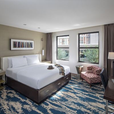 Queen Room-High Floor Hotel Felix Chicago Promo Code