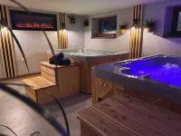 Apartamenty Wisła Krzywa 8, Wanna z hydromasażem, Basen zewnętrzny Hotel di Wisla