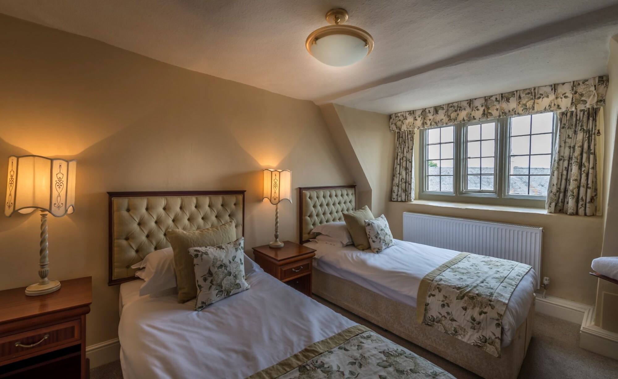The Talbot Hotel, Oundle , Near PeterboroughDeluxe Suite