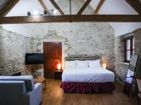 Kingston Country Courtyard Hotels in Wareham