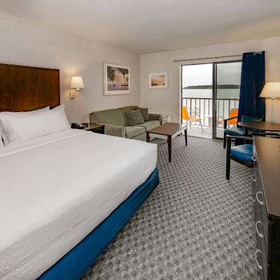 Pool Side Guest Room with King Bed-1st Floor-Accessible The Bay Resort Promo Code