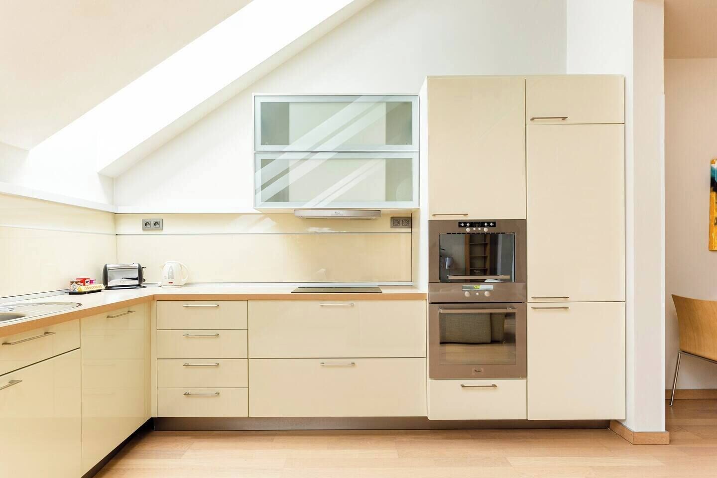 享有市景的顶层公寓