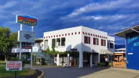 Bowmont Motel