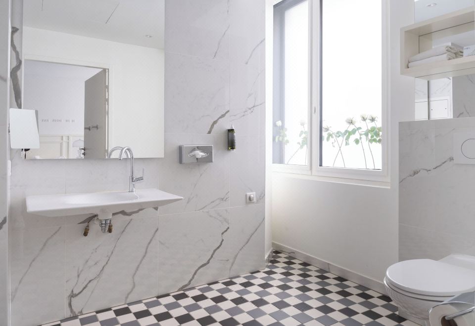 行動無障礙房-免費軟飲小冰箱、禮盒、數字報刊、健身房、桑拿房