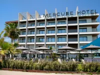 Mercure Larnaca Beach Resort Hotele w: Oroklini
