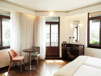 Hotel the Century Hotels in Hasselt