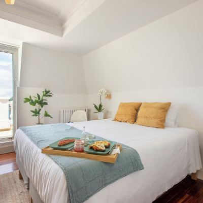 Comfort Room with Private Bathroom and Sea View Far Out Inn Promo Code