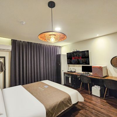 스위트 (No.6) :안마의자 / 싱글 사이즈 스파 터브 / 넷플릭스 무료 호텔어반브라운 쿠폰