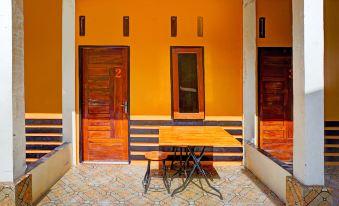 SUPER OYO 3702 Homestay Bougenville Syariah - Housity